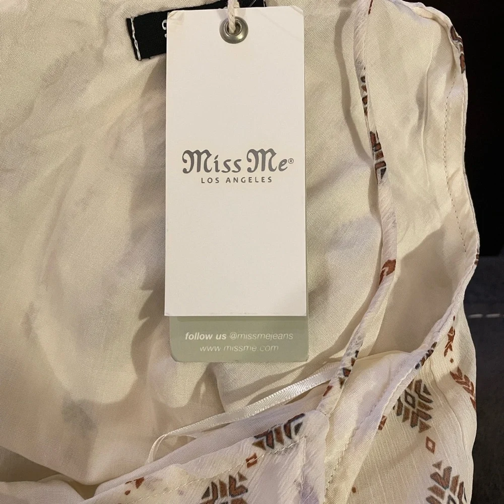 Miss Me Cream Pattern Top - Picture 2 of 7